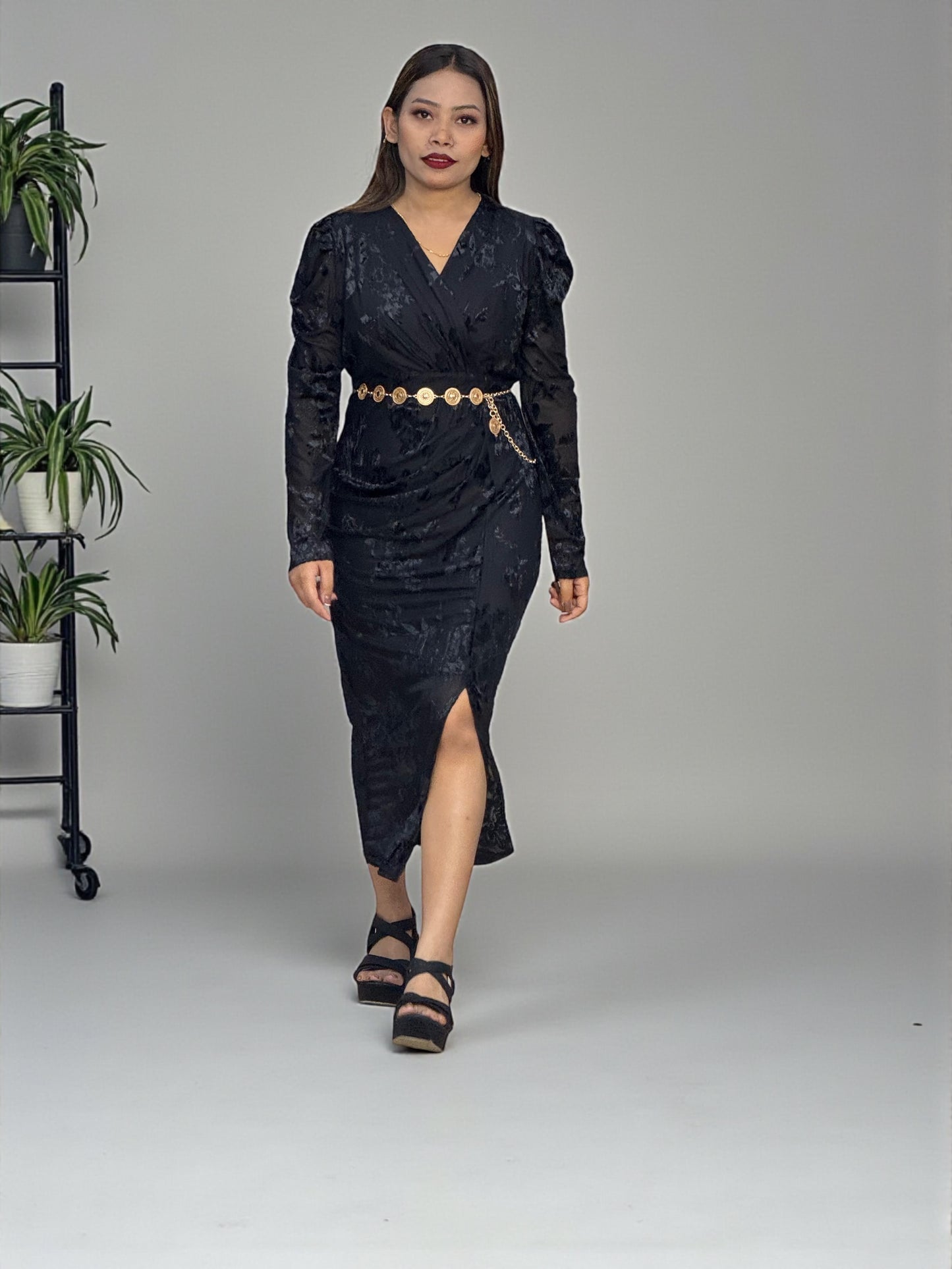 Elegant Women’s Velvet Dress – Imported Luxury Wrap Design